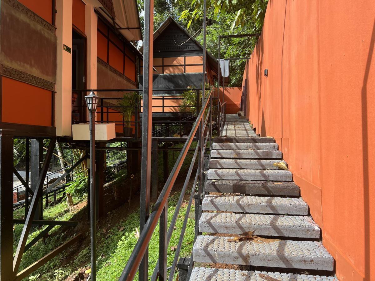 Santhi Hill View Resort Munnar Exterior foto